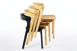 Die Vertikale Stapelung ermöglich platzsparende Lagerung Die Vertikale Stapelung ermöglich platzsparende Lagerung